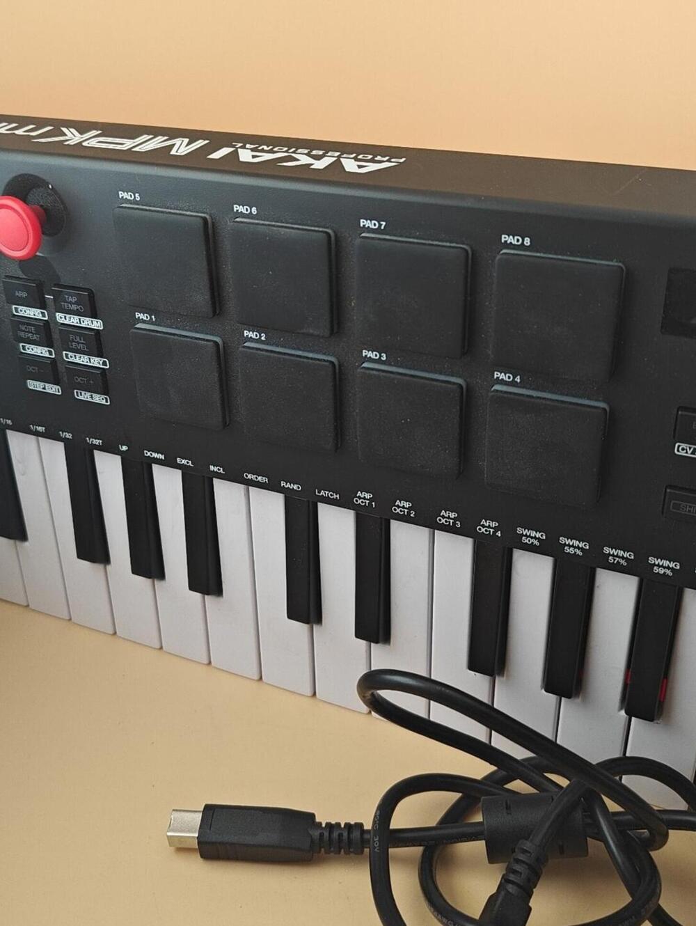 Akai MPK Mini Plus 37-Key MIDI Keyboard Controller w Adapter Tested